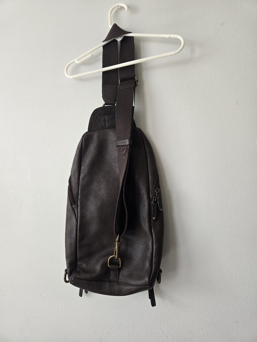 Dopp Brown Leather Sling Bag - Picture 3 of 7